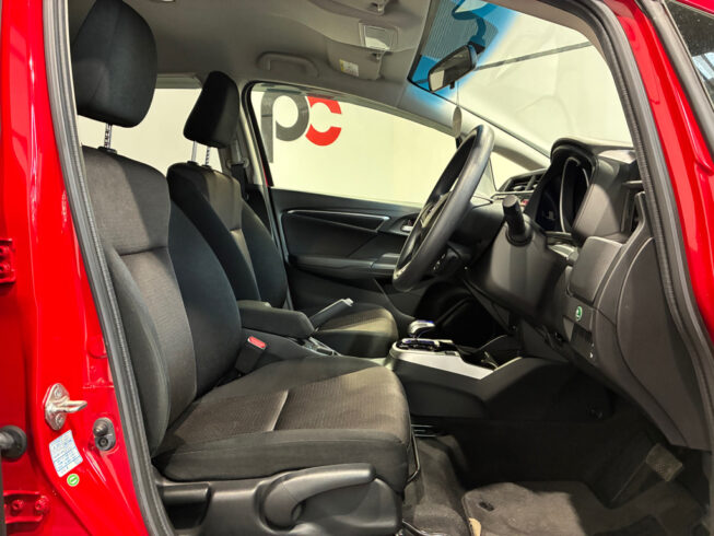 2014 Honda Fit Hybrid F-Package Low KMS image 302333