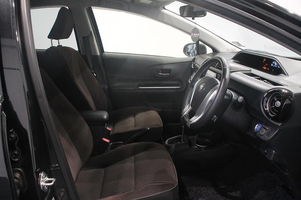 2015 Toyota Aqua G model , Push Start image 307558