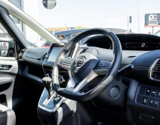 2017 Nissan Serena Highwaystar V Selection Hybrid, Dual Power Sliding Doors image 310695