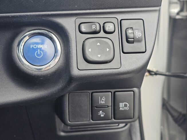 2016 Toyota Aqua S Model, Low Kms, Push Start image 300924
