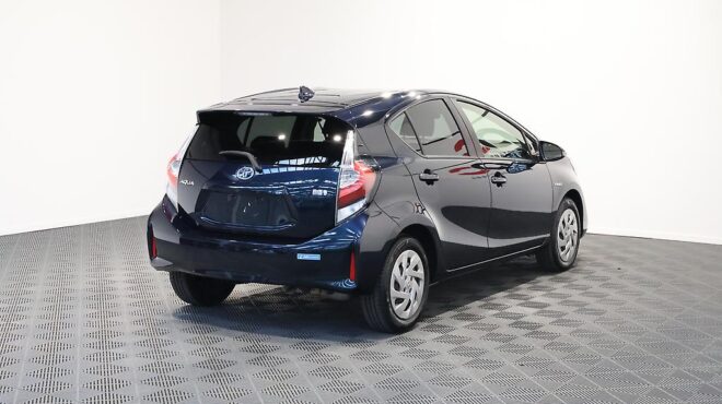 2017 Toyota Aqua S Model, Push Start, Low KMS image 318168