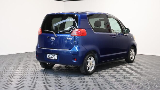 2005 Toyota Porte X Cheap Runner image 302682