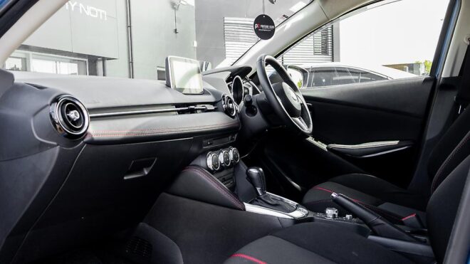 2016 Mazda Demio 13S Skyactiv, Push start image 316738