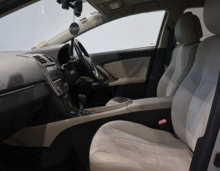 2013 Toyota Avensis Wagon Li image 303328