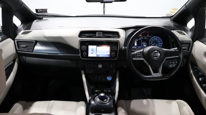 2018 Nissan Leaf X Model, 84.6% SOH, Cruise control image 318538