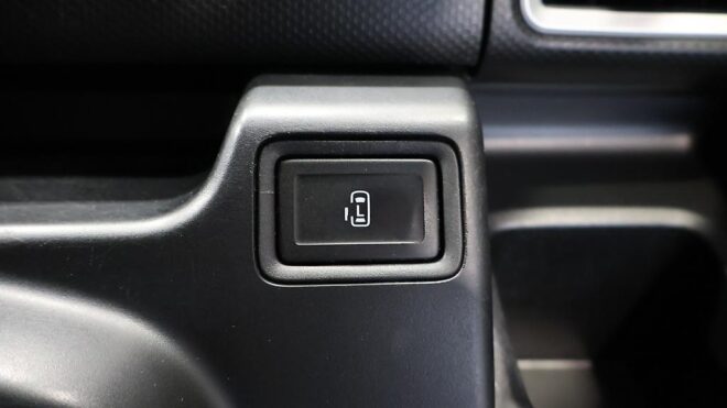 2015 Suzuki Solio G Model, Push Start, Reverse Camera, Power Sliding Door image 302831