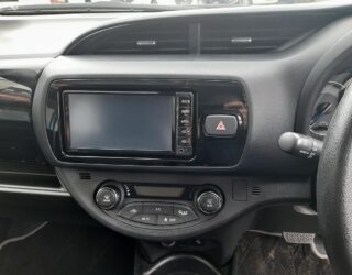 2018 Toyota Vitz Hybrid F Safety Edition, Push Start image 299360