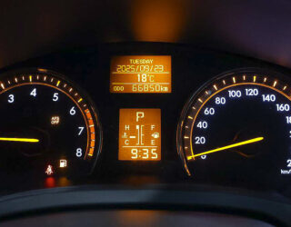 2013 Toyota Avensis Wagon Li image 303337