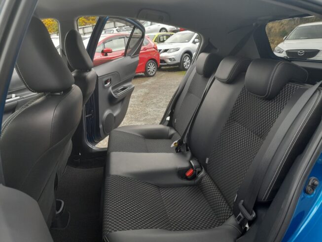 2015 Toyota Aqua X-Urban, Low Kms image 303055
