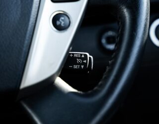 2010 Toyota Crown Leather package, Athlete image 300673