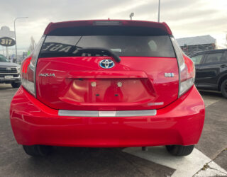 2014 Toyota Aqua G Model, Push Start, Reverse camera, Low KMS Facelift Model image 300398