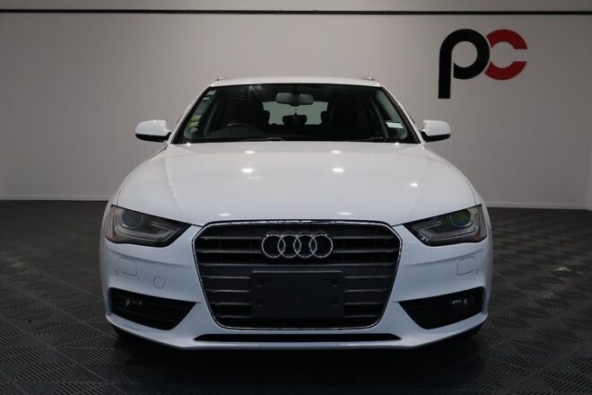 2012 Audi A4 Avant 2.0TFSI, Leather/ Heated Seats image 302277