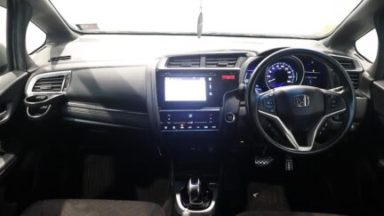 2014 Honda Fit Hybrid S-Package image 306949