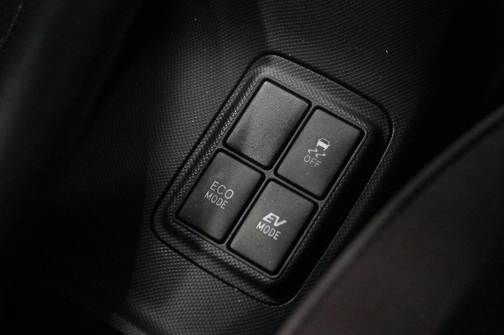 2015 Toyota Aqua G model , Push Start image 307567