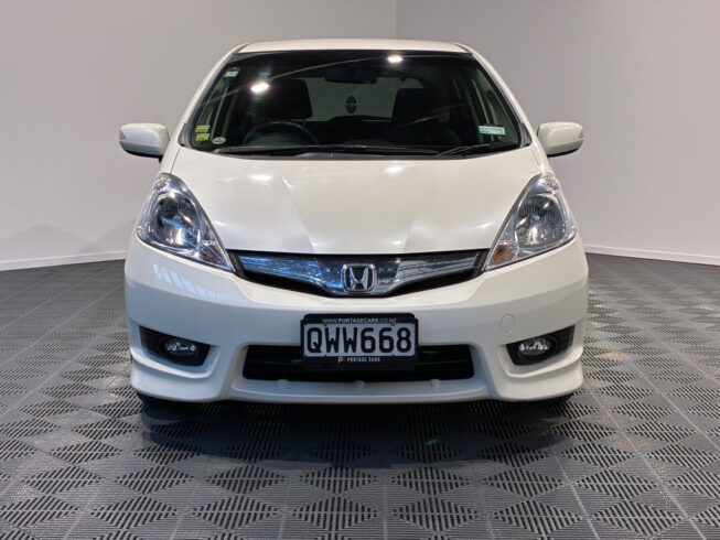 2013 Honda Fit Shuttle Hybrid image 302003