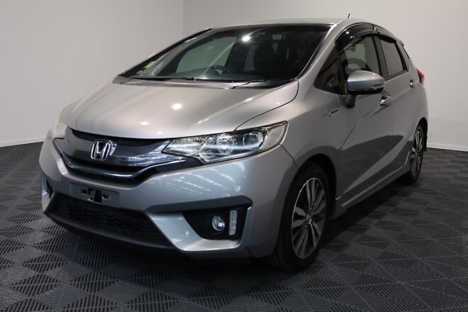 2014 Honda Fit Hybrid S Package image 302182