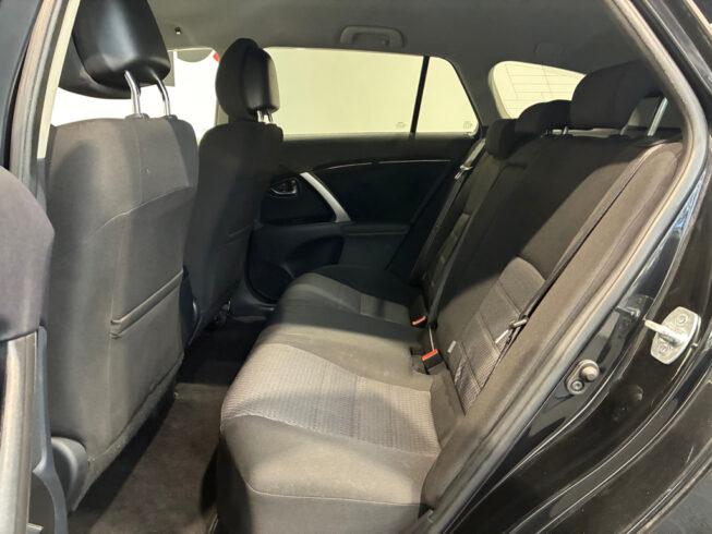 2013 Toyota Avensis Wagon Xi image 302483