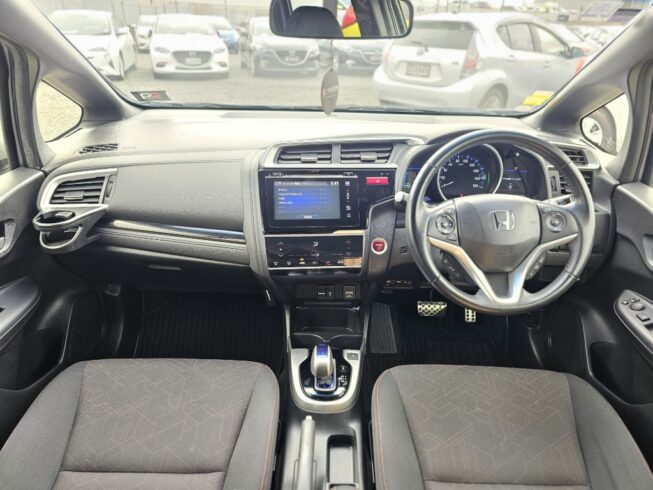 2014 Honda Fit Hybrid S-Package image 299805