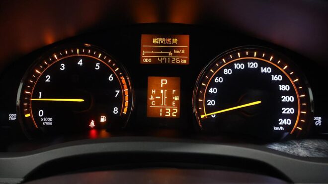 2013 Toyota Avensis Wagon Xi Low KMS image 302811