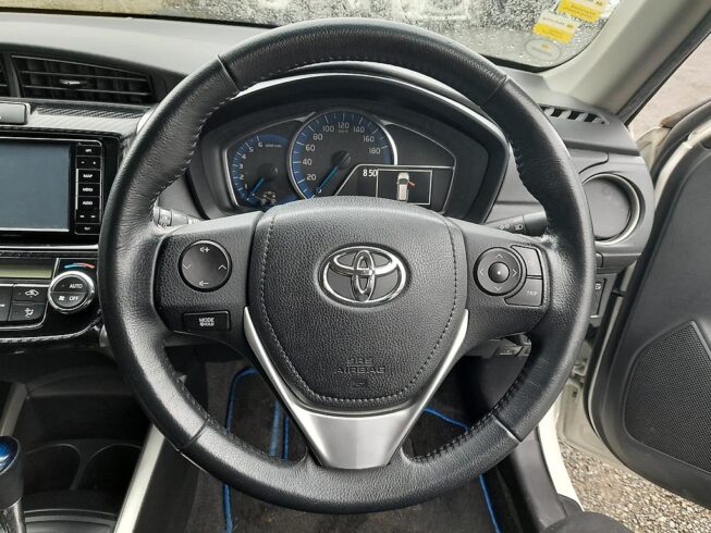 2013 Toyota Corolla Fielder Hybrid G Push Start image 299591