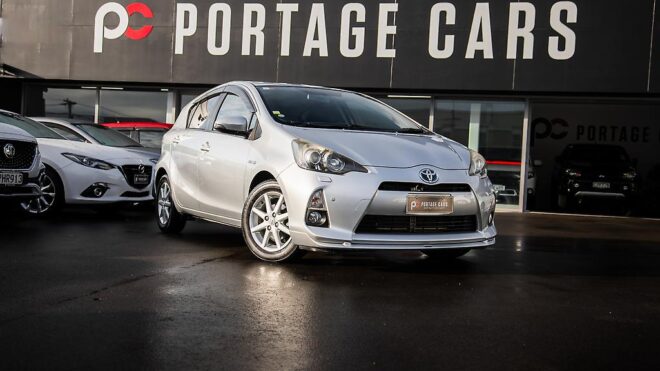 2012 Toyota Aqua G model , Push Start, Reverse Camera image 300087