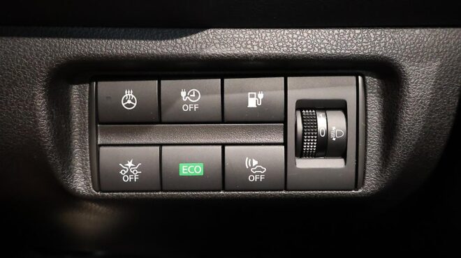 2018 Nissan Leaf X Model, 84.6% SOH, Cruise control image 318543