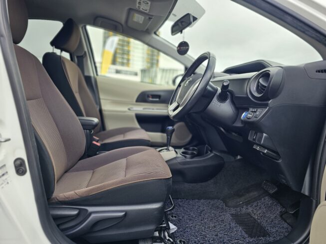2012 Toyota Aqua S Model, Push Start image 300901
