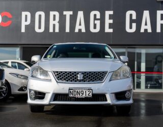 2010 Toyota Crown Leather package, Athlete image 300661