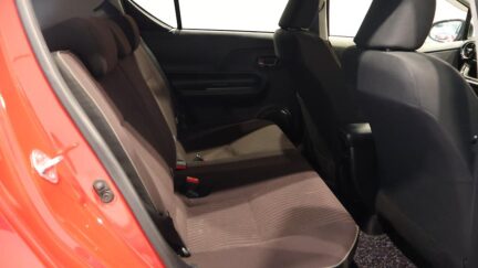 2014 Toyota Aqua G Model, Push Start, Reverse camera, Cruise Control image 312701