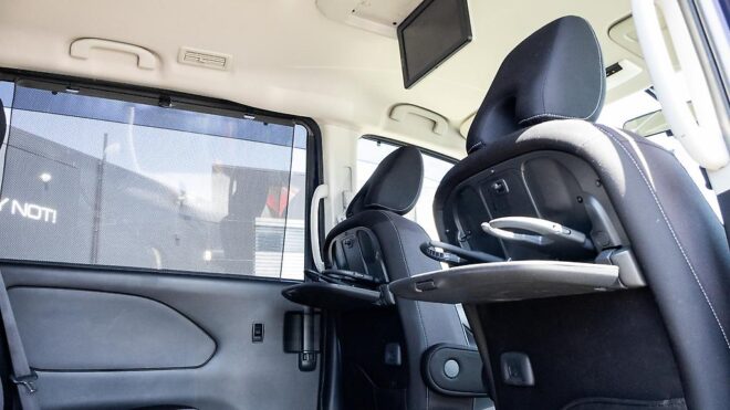 2017 Nissan Serena Highwaystar V Selection Hybrid, Dual Power Sliding Doors image 310694