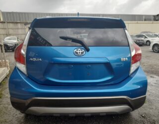 2015 Toyota Aqua X-Urban, Low Kms image 303047