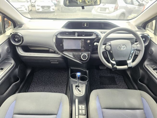 2017 Toyota Aqua S Model, Push Start, Low KMS image 299746