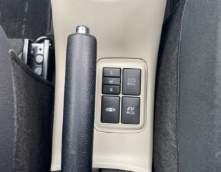 2012 Toyota Aqua G model , Push Start, Reverse Camera image 300653