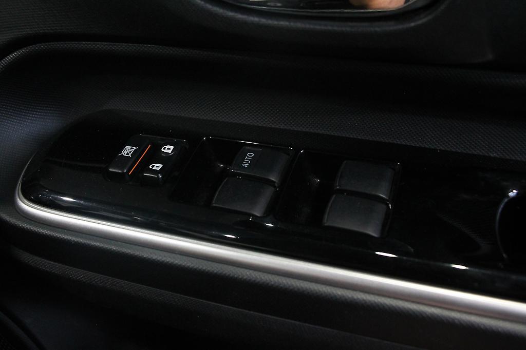 2015 Toyota Aqua G model , Push Start image 307564