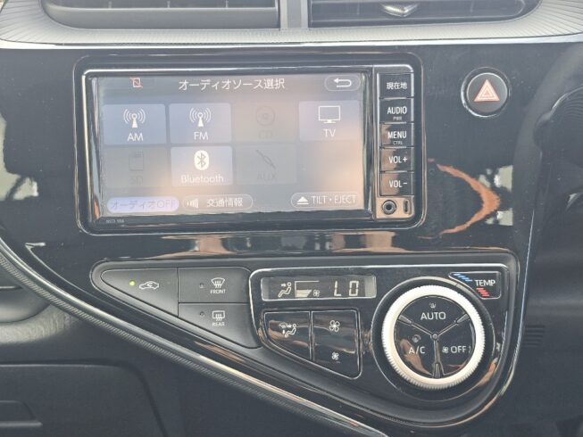 2017 Toyota Aqua S Model, Push Start, Low KMS image 299744