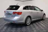 2013 Toyota Avensis Wagon Li image 303323