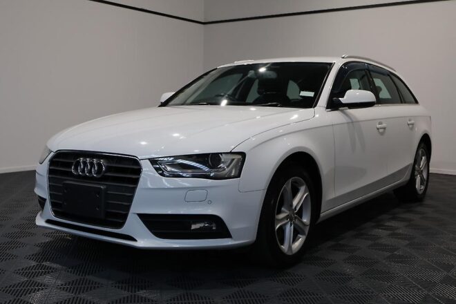 2012 Audi A4 Avant 2.0TFSI, Leather/ Heated Seats image 302278