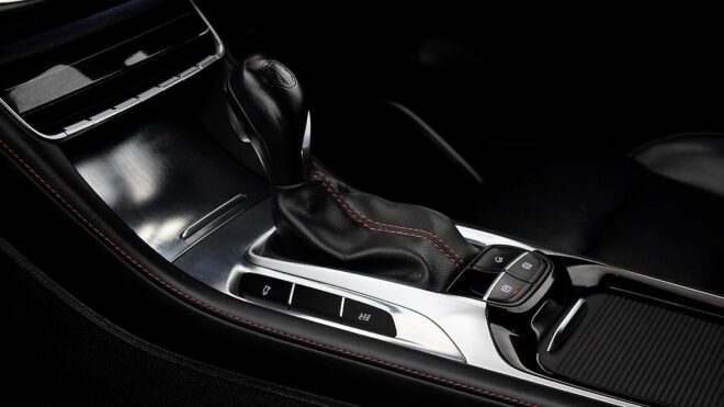 2022 Mg Hs 2.0PT/4WD/6AT EXCITE Tints image 302881