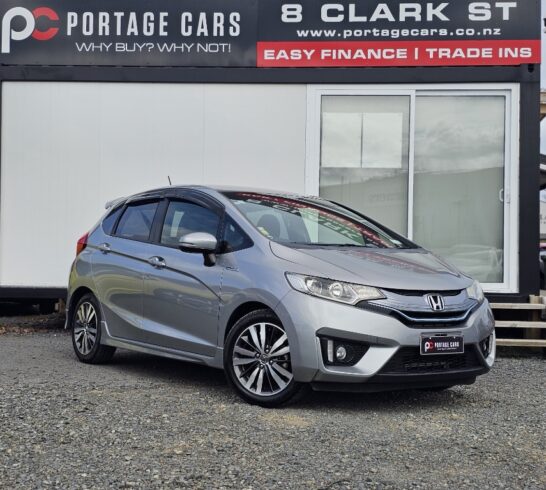 2014 Honda Fit Hybrid S-Package image 299789