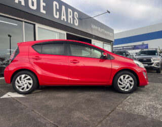 2014 Toyota Aqua G Model, Push Start, Reverse camera, Low KMS Facelift Model image 300396