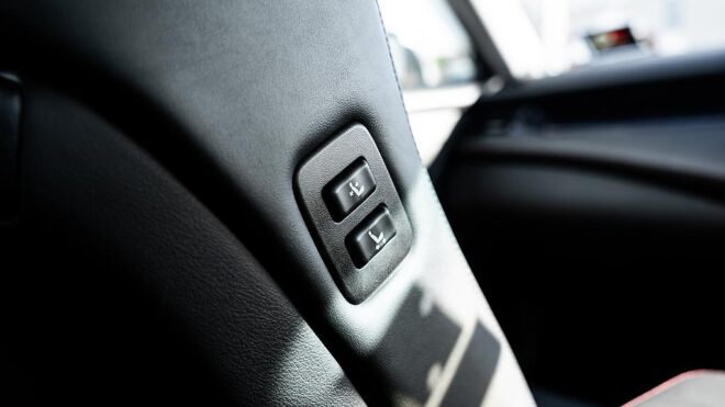 2010 Toyota Crown Leather package, Athlete image 300671