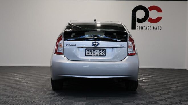 2014 Toyota Prius S Model, Low KMS, Alloy Wheels image 302843