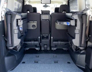 2017 Nissan Serena Highwaystar V Selection Hybrid, Dual Power Sliding Doors image 310705