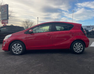 2014 Toyota Aqua G Model, Push Start, Reverse camera, Low KMS Facelift Model image 300400
