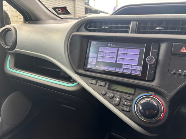 2012 Toyota Aqua S Model, Push Start, Reverse Camera, Low KMs image 299877