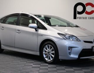 2014 Toyota Prius S Model, Low KMS, Alloy Wheels image 302837