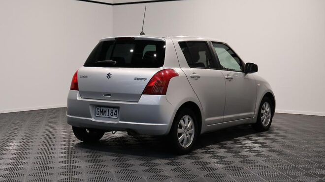 2005 Suzuki Swift Fuel Economical Run Around image 302407