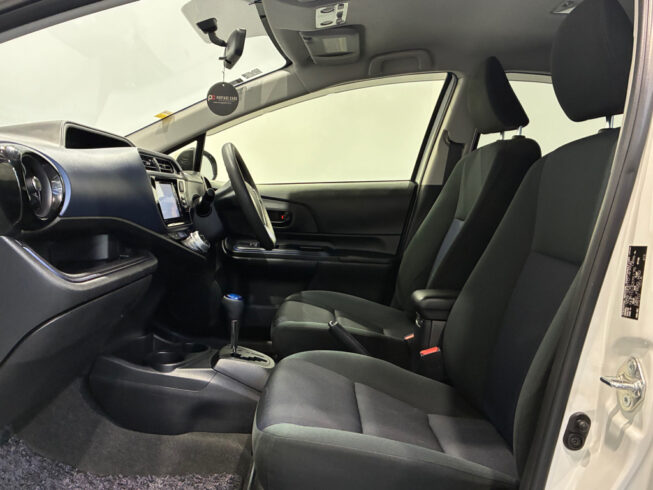 2015 Toyota Aqua Push Button Start – Facelift image 301866
