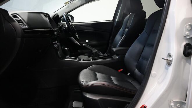2013 Mazda Atenza 25S L-Package Leather Interior/ Aftermarket Wheels image 302955