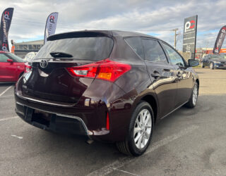 2014 Toyota Auris 150X Blackish Lounge image 299847